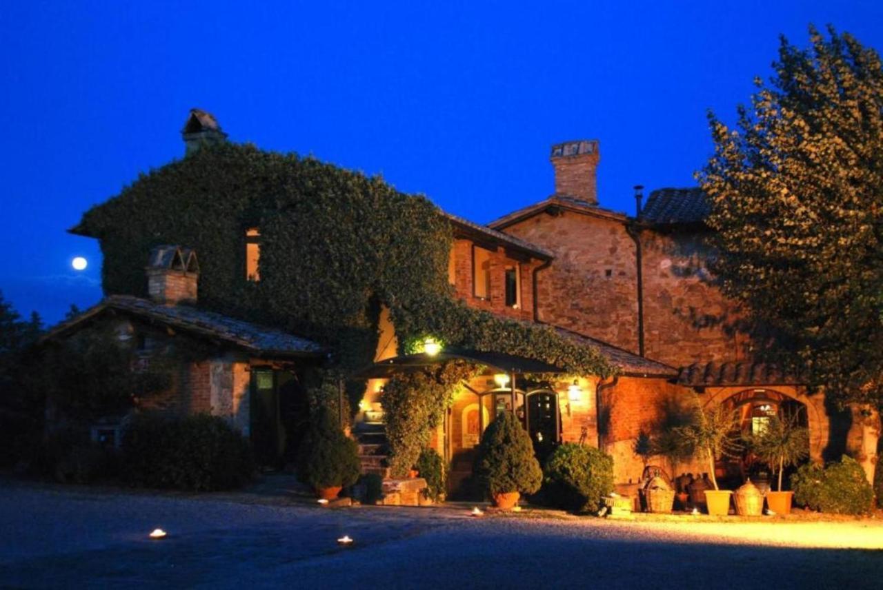 Casanova - Family Apartments Residence San Quirico dʼOrcia المظهر الخارجي الصورة