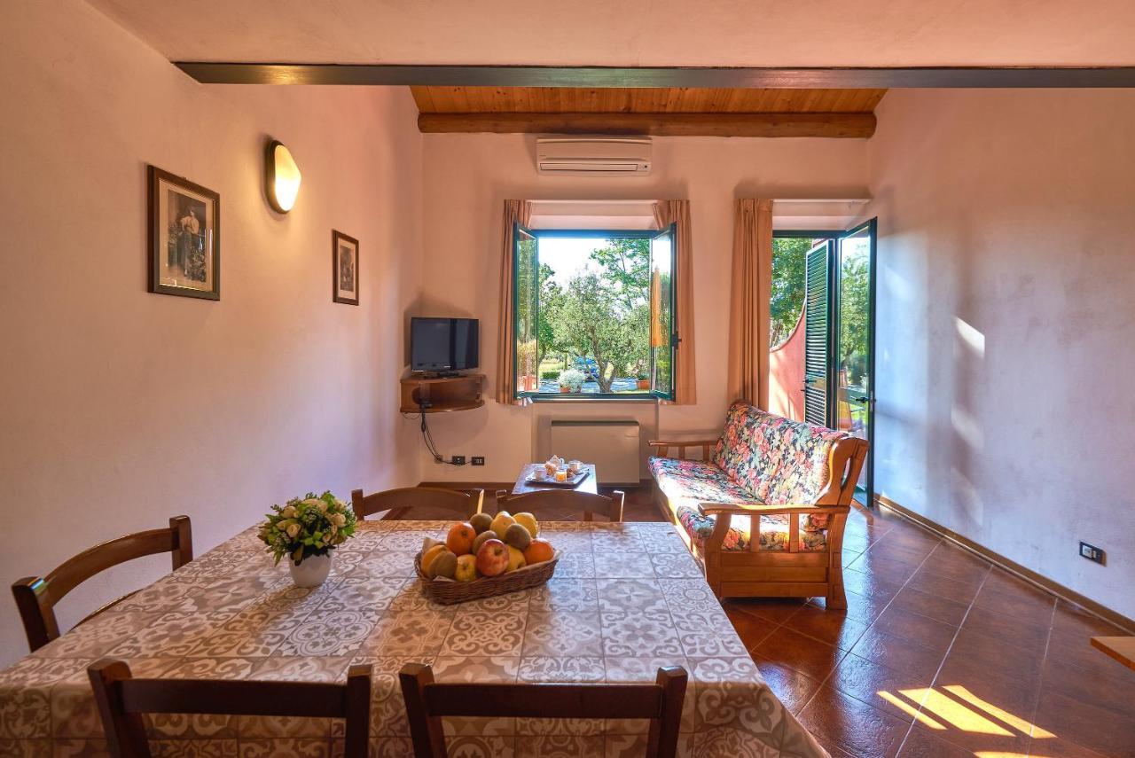 Casanova - Family Apartments Residence San Quirico dʼOrcia المظهر الخارجي الصورة