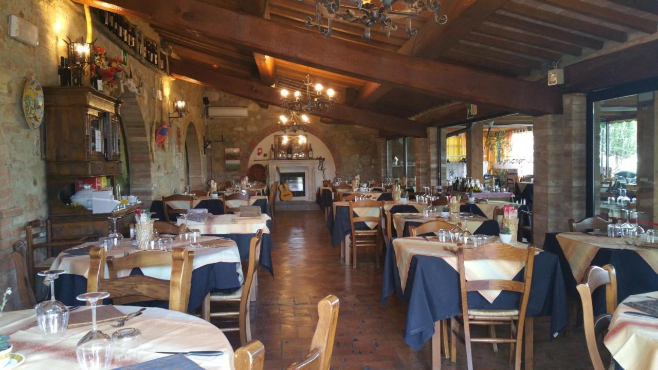 Casanova - Family Apartments Residence San Quirico dʼOrcia المظهر الخارجي الصورة